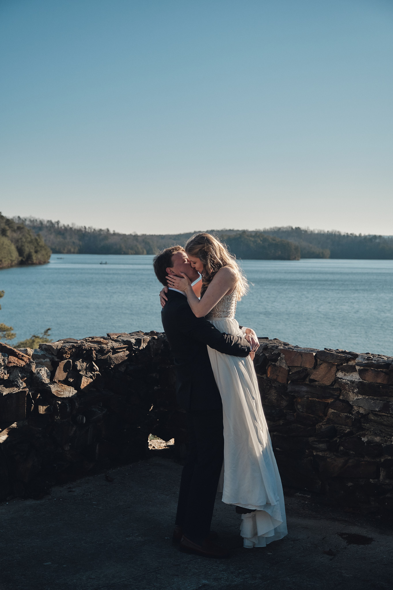 Couple kissing on their elopement day.