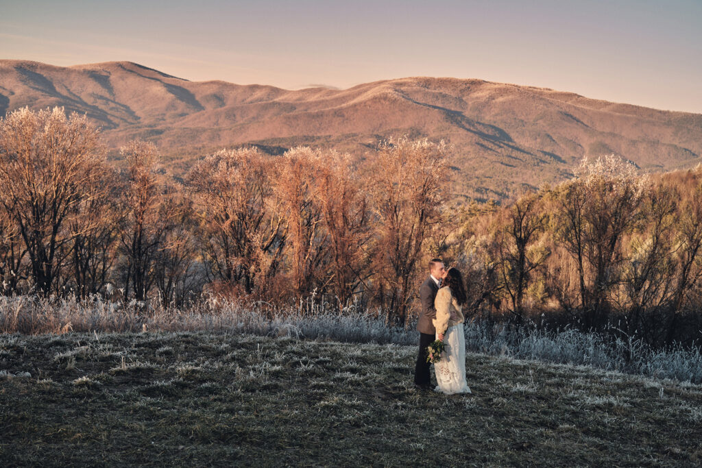 Elopement couple in snowy North Carolina